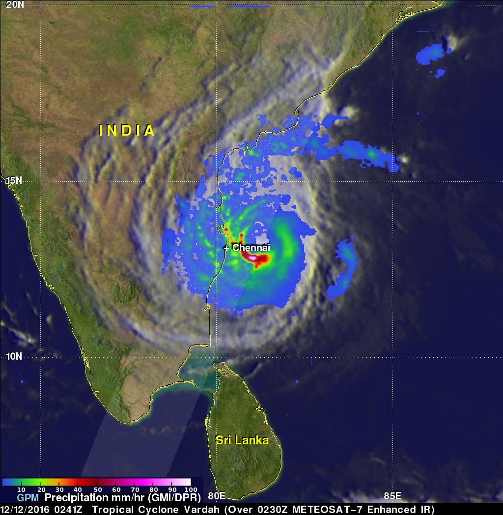 A Battered Chennai Recovers From Cyclone Vardah – ChennaiRains (COMK)